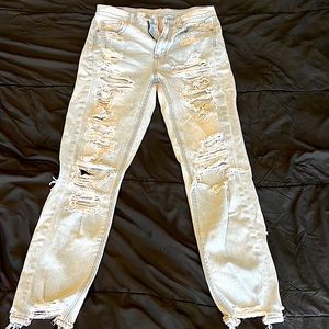 Light blue distressed American eagle jeans